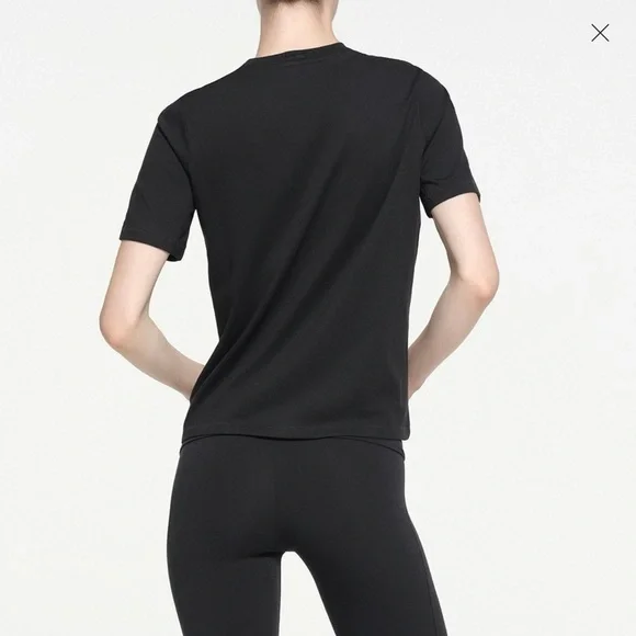 NWT SKIMS THREADBARE COTTON
CREW NECK STANDARD T-SHIRT - Picture 3 of 7